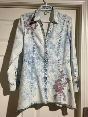 Vintage America Acid Wash Denim Shirt Dress with Pink Floral Embroidery
